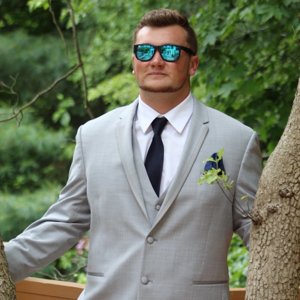 Meet your Posher, Jobn